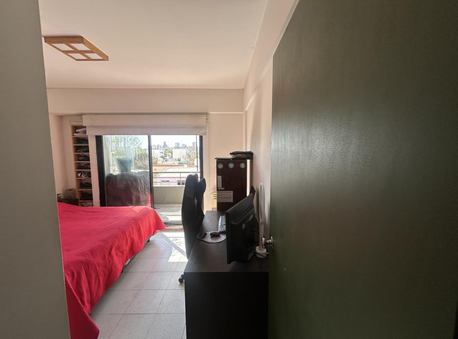 Foto de Departamento de 2 ambientes en venta en el barrio de Coghlan con cochera, imagen 2