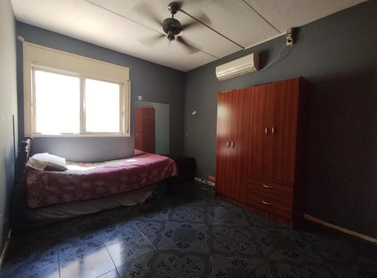 Foto de Venta amplio 4 ambientes c/balcón PB en Pompeya, imagen 2