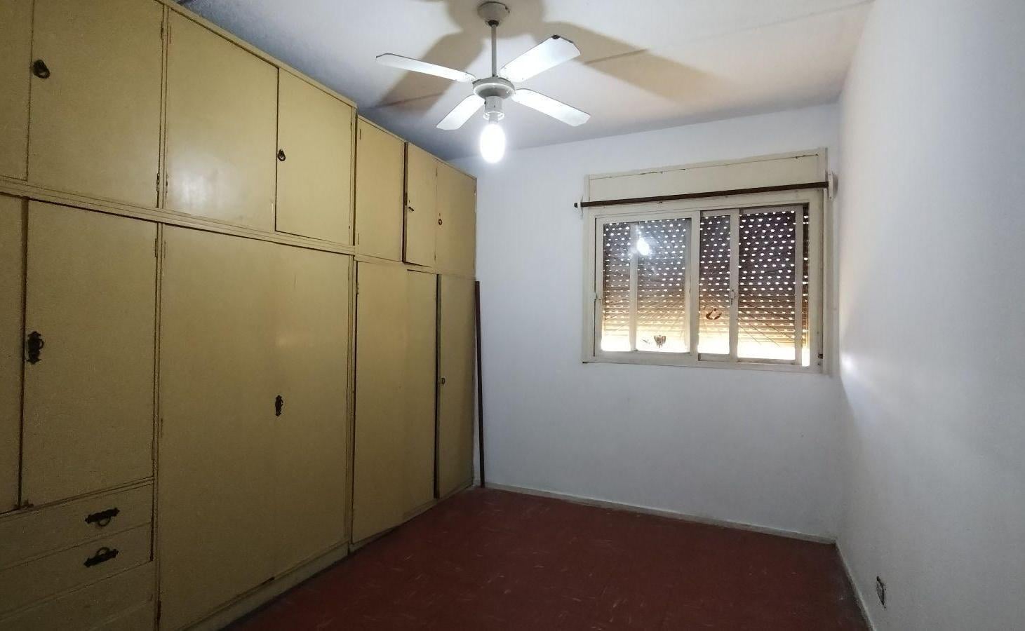 Foto de Venta amplio 4 ambientes c/balcón PB en Pompeya, imagen 3