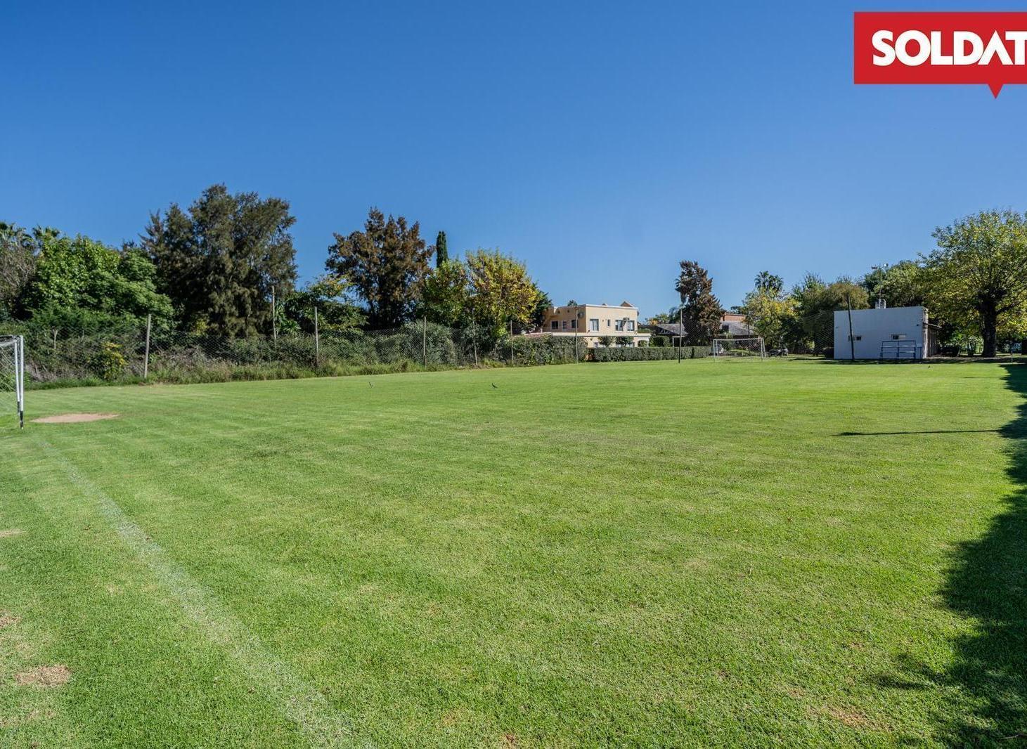 Foto de VENTA TERRENO EN COUNTRY LAS BRISAS, imagen 1