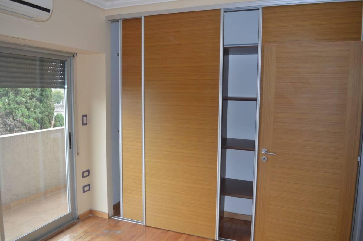 Foto de PISO EN VENTA CON RENTA . 4 AMBIENTES CON 2 COCHERAS., imagen 4