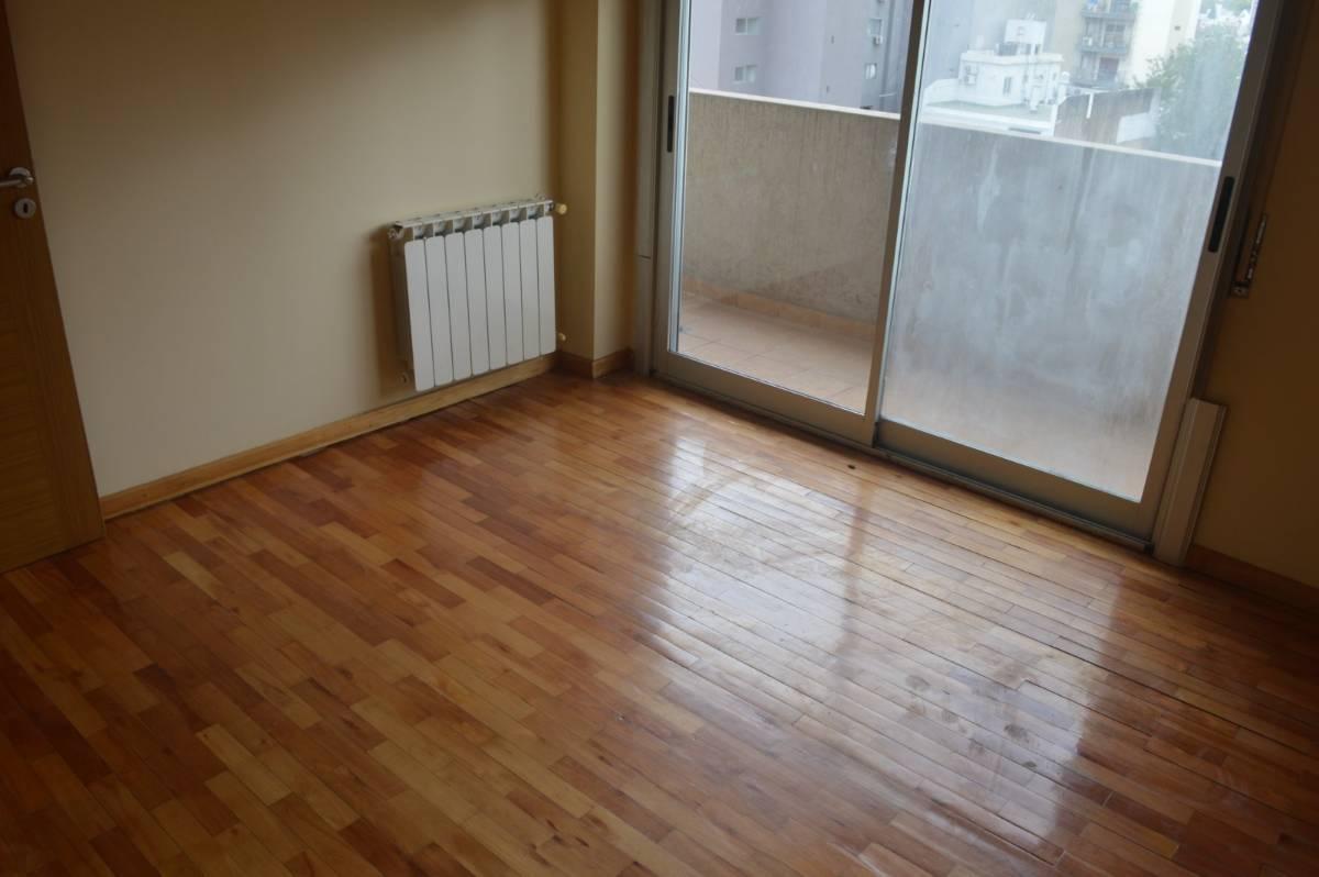 Foto de PISO EN VENTA CON RENTA . 4 AMBIENTES CON 2 COCHERAS., imagen 3