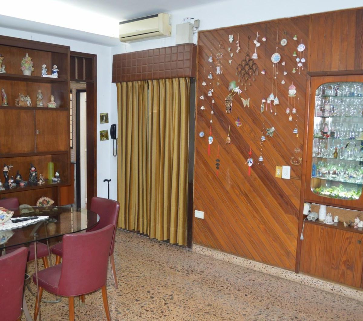 Casa en Venta 3 Ambientes con Patio y Terraza. con Local o Garage. Retasado 3