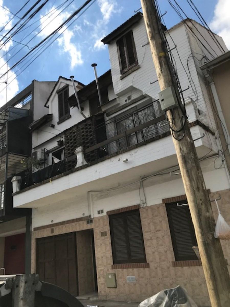 Venta en Block con Renta - 17 Departamentos 1,2,3 y 4 Amb - Versalles 3