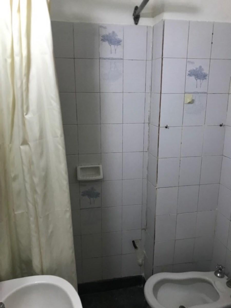Foto de DEPARTAMENTO 1 AMBIENTE INTERNO-4º PISO EN VENTA CON RENTA -ZONA LINIERS, imagen 2