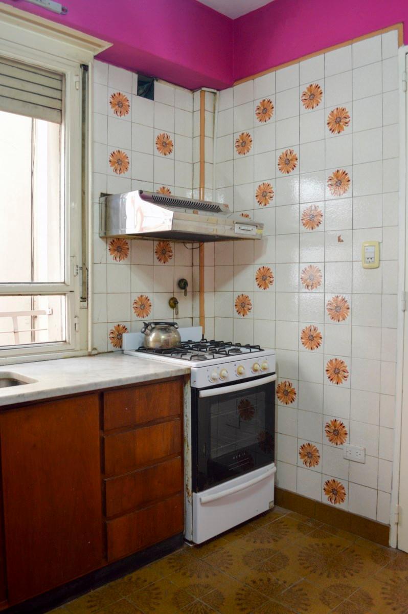 Departamento 2 Amb en Venta C/renta - 4º Piso Frente - Liniers 5