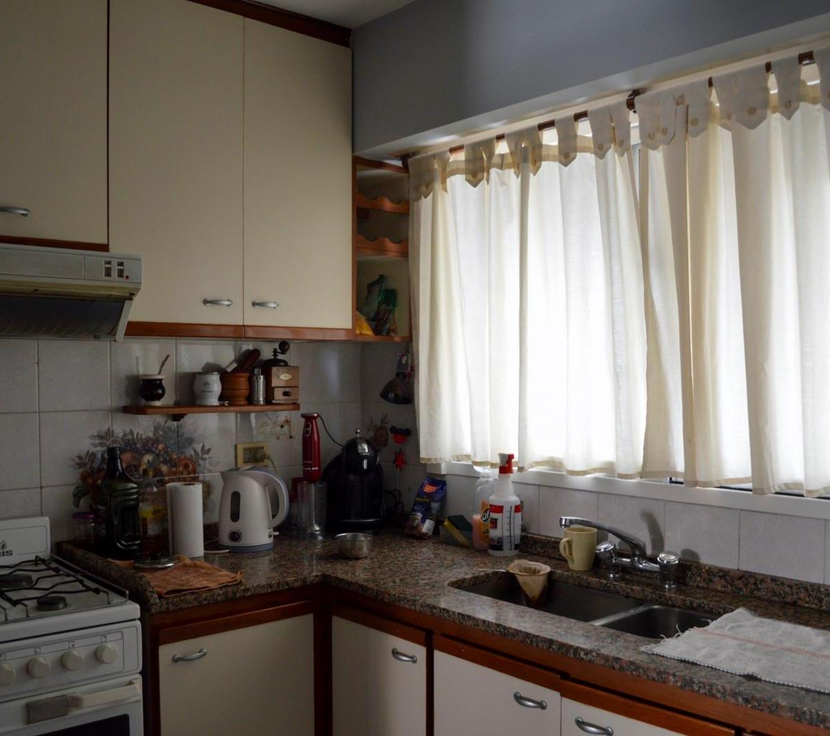 Excelente Departamento 2 Amb con Cochera en Venta con Renta. Liniers 4