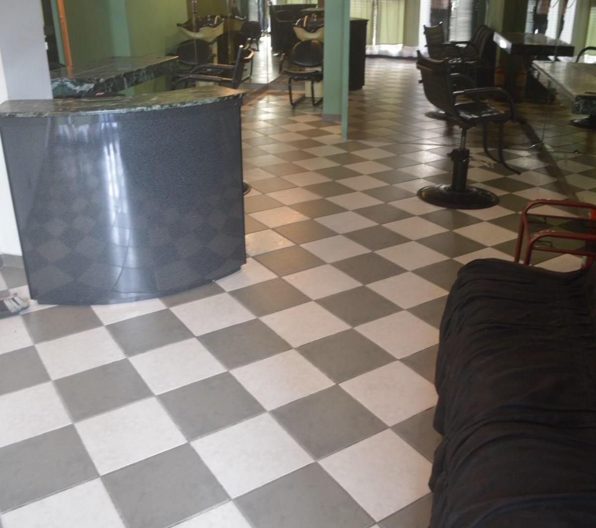 Foto de LOCAL EN VENTA CON RENTA ZONA DE LINIERS-IDEAL TODO DESTINO, imagen 5