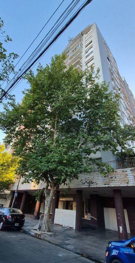 Departamento 2 ambientes con cochera EN VENTA- 9º Piso Latera- Ramos Mejia