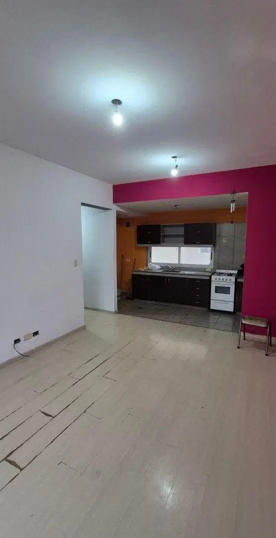 Departamento 3 ambientes en ALQUILER- 4º Piso Frente. Floresta 2