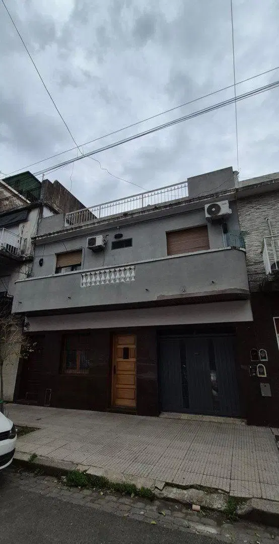 PH 6 AMBIENTES EN 2 PLANTAS- CON TERRAZA- EN VENTA-MATADEROS 2