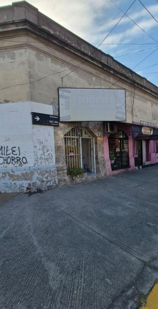 Foto de LOCAL EN VENTA - PARQUE AVELLANEDA- 20 M², imagen 1