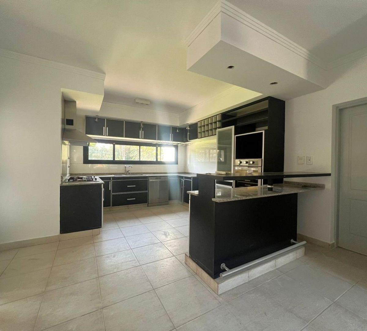 OPPEL | Casa en Venta | LA PEREGRINA Pilar | Cod: 27565