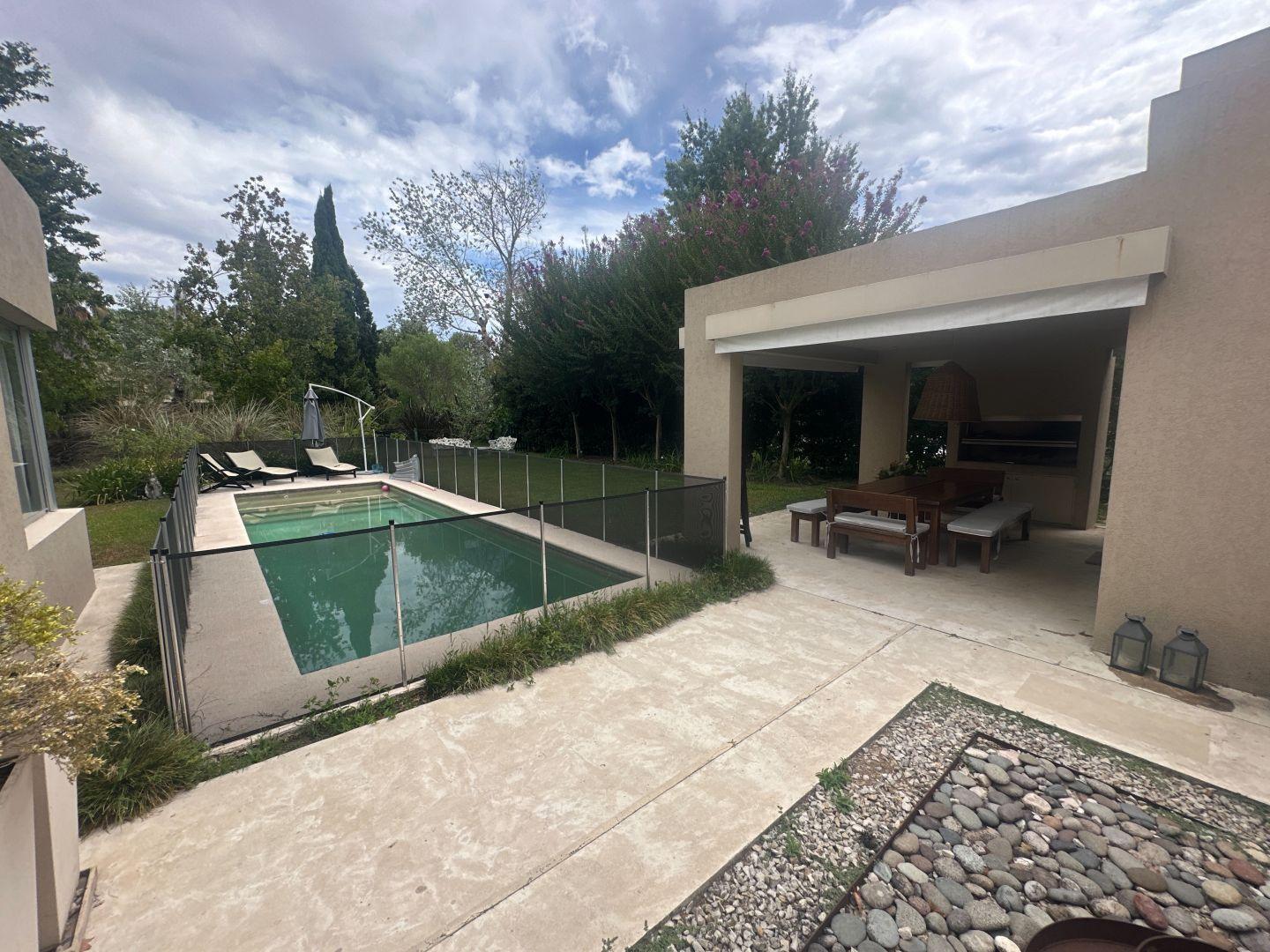 OPPEL | Casa en Venta | AYRES DE PILAR Pilar | Cod: 33840