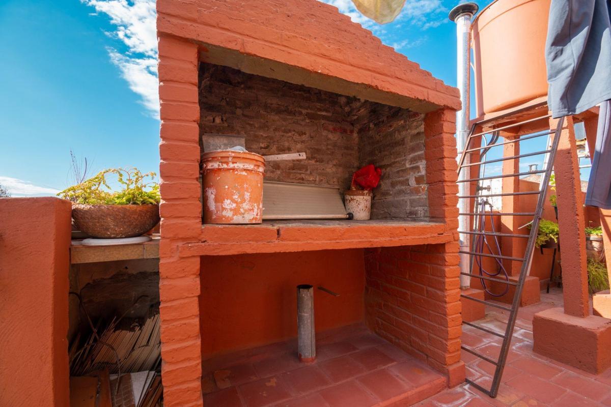 Casa en Venta 3 Dorm y Galpón - Apta Credito 4