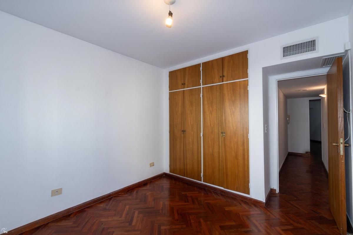 Departamento en Venta Zona Centro 3 Dorm Cochera 4