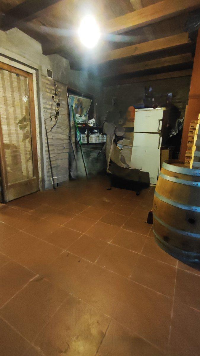 En Venta Casa 2 Dorm., Local Com, Piscina. 2