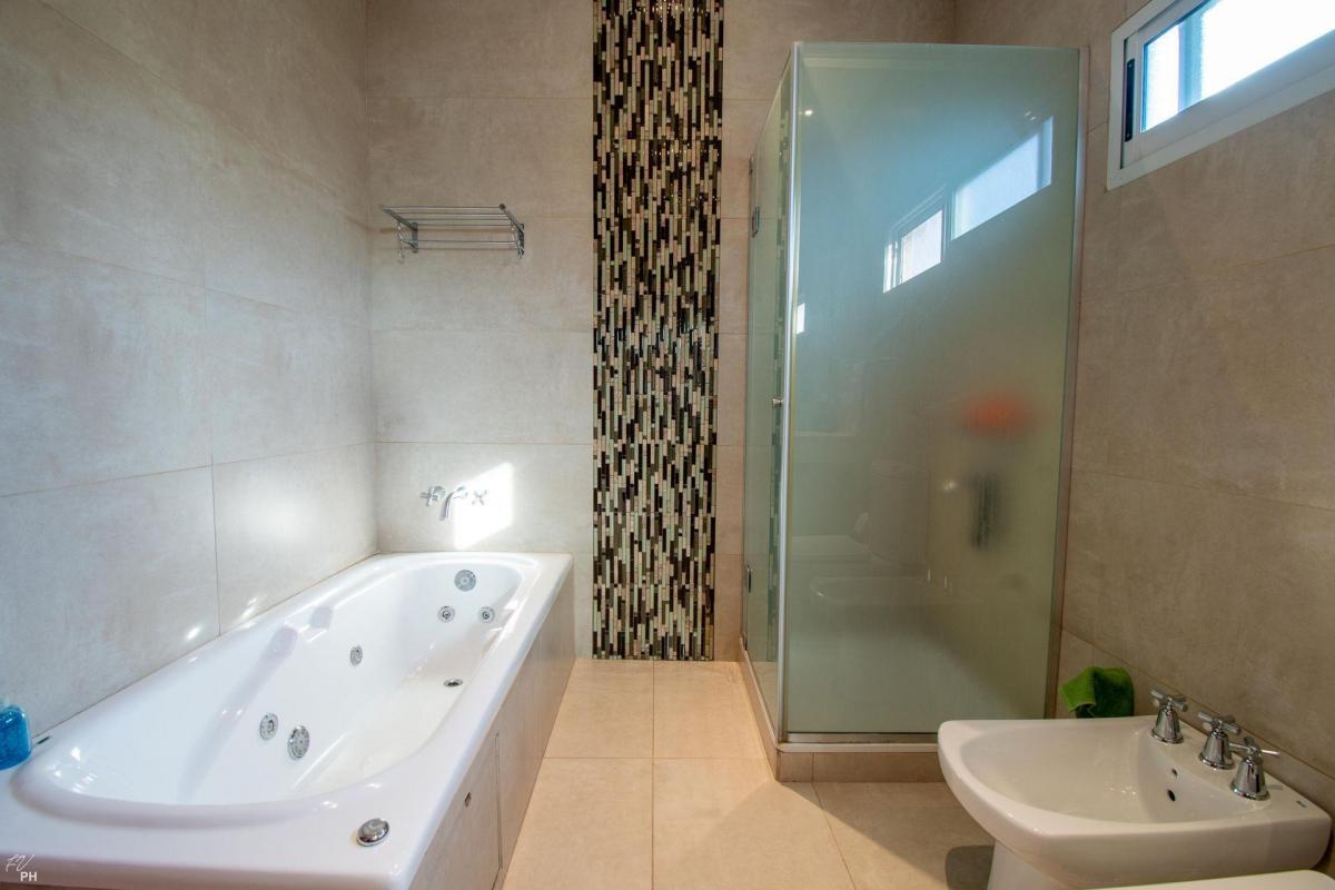 Casa en Venta 4 Dorm. en Empalme Graneros 5