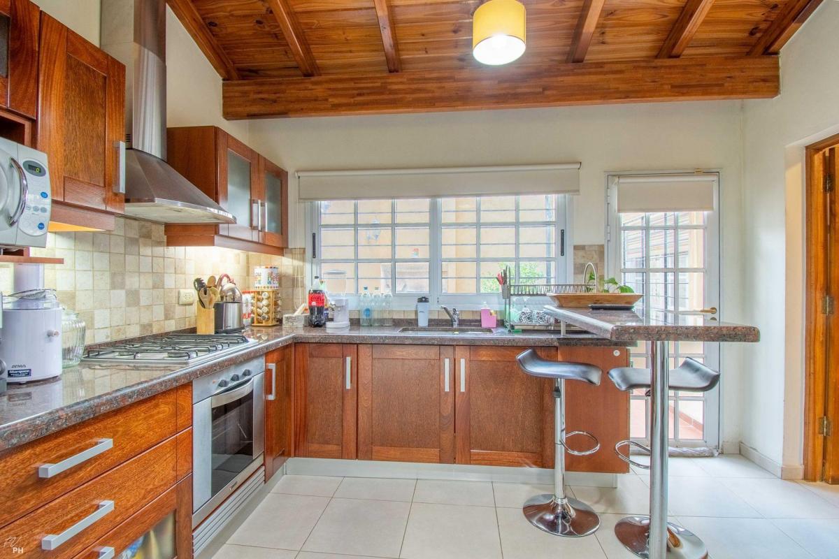 Casa en Venta 4 Dorm. en Empalme Graneros 1
