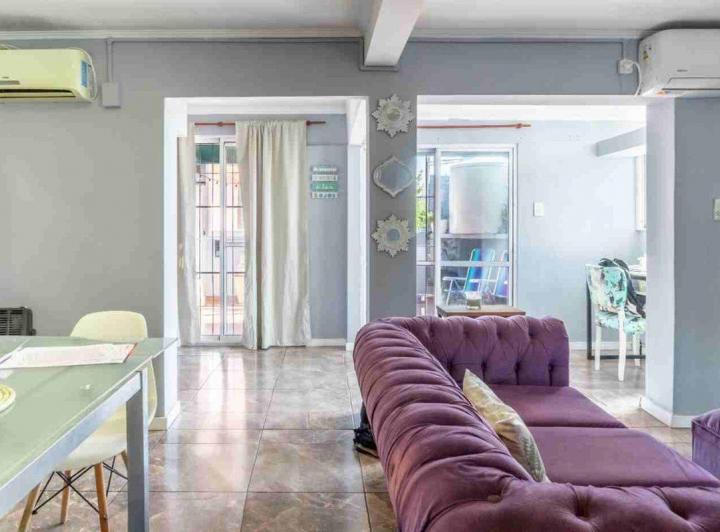 CASA EN VENTA CON PATIO Y PILETA GRO. BAIGORRIA 2