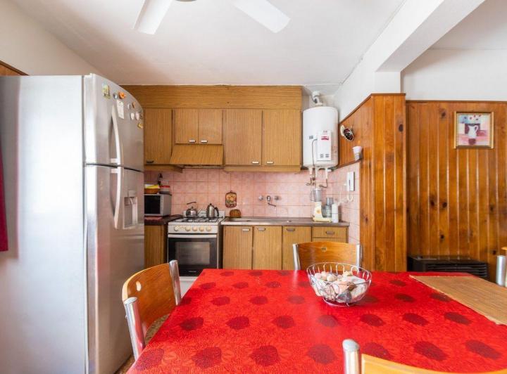 CASA EN VENTA 3 DORMITORIOS Y GALPÓN-APTO CREDITO. 5
