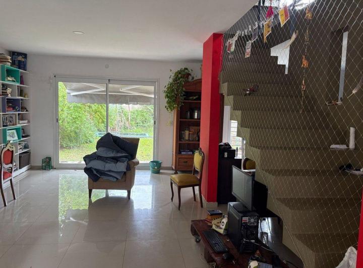 VENTA DE CASA VISTA RIO - COSTANERA BAIGORRIA 4