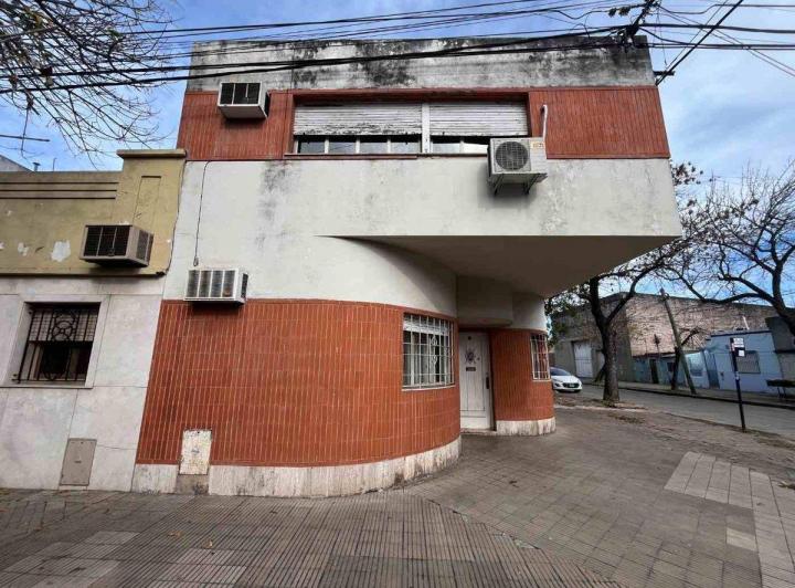 CASA EN VENTA GALVEZ Y PTE. ROCA BARRIO HOSPITALES 3
