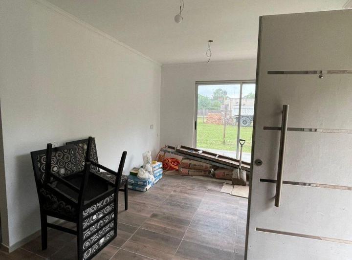 CASA EN VENTA 2 DORMITORIOS CON PILETA IBARLUCEA 2