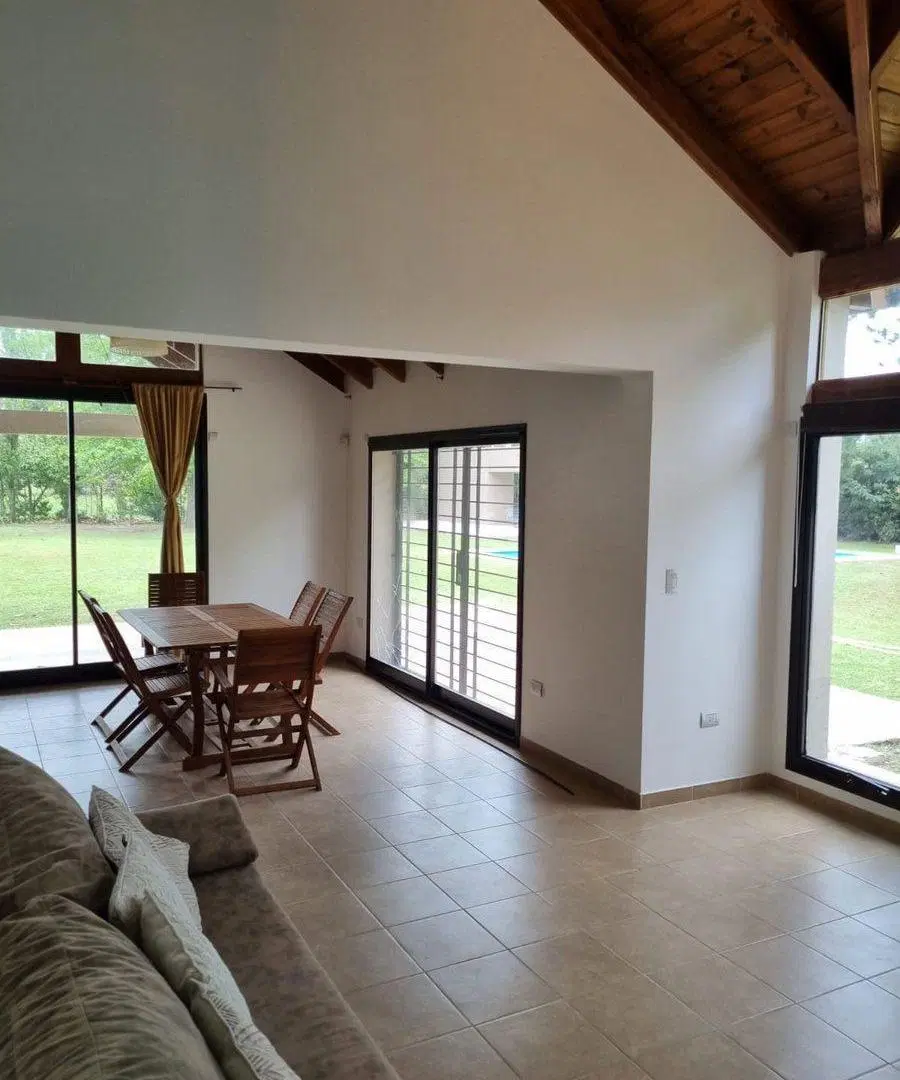 CASA EN VENTA 3 DORMITORIOS SCUBA FIELDS 3