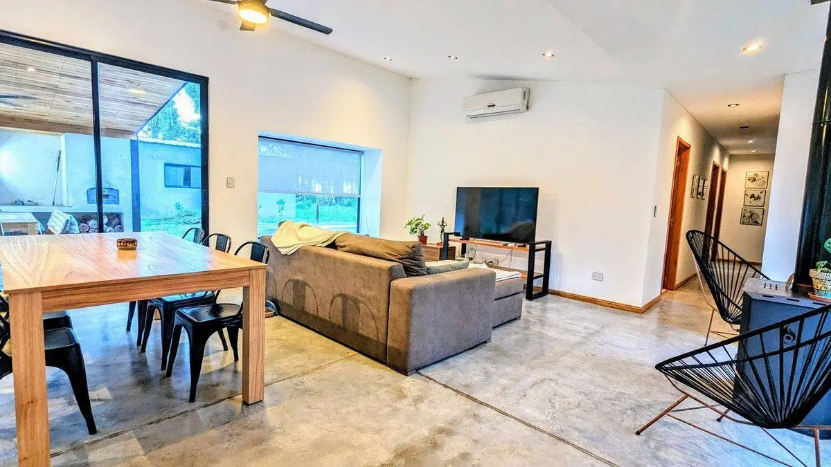 VENTA CASA 2 DORMITORIOS PILETA CAMPO TIMBÓ 2