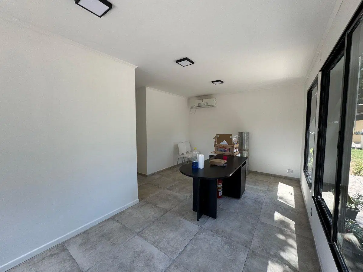 LOCAL COMERCIAL EN VENTA PASEO LA TRADICIÓN FUNES 2