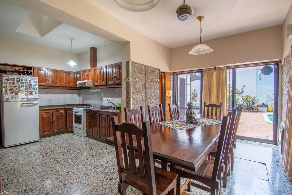 CASA EN VENTA REFINERIA TRES DORMITORIOS 5