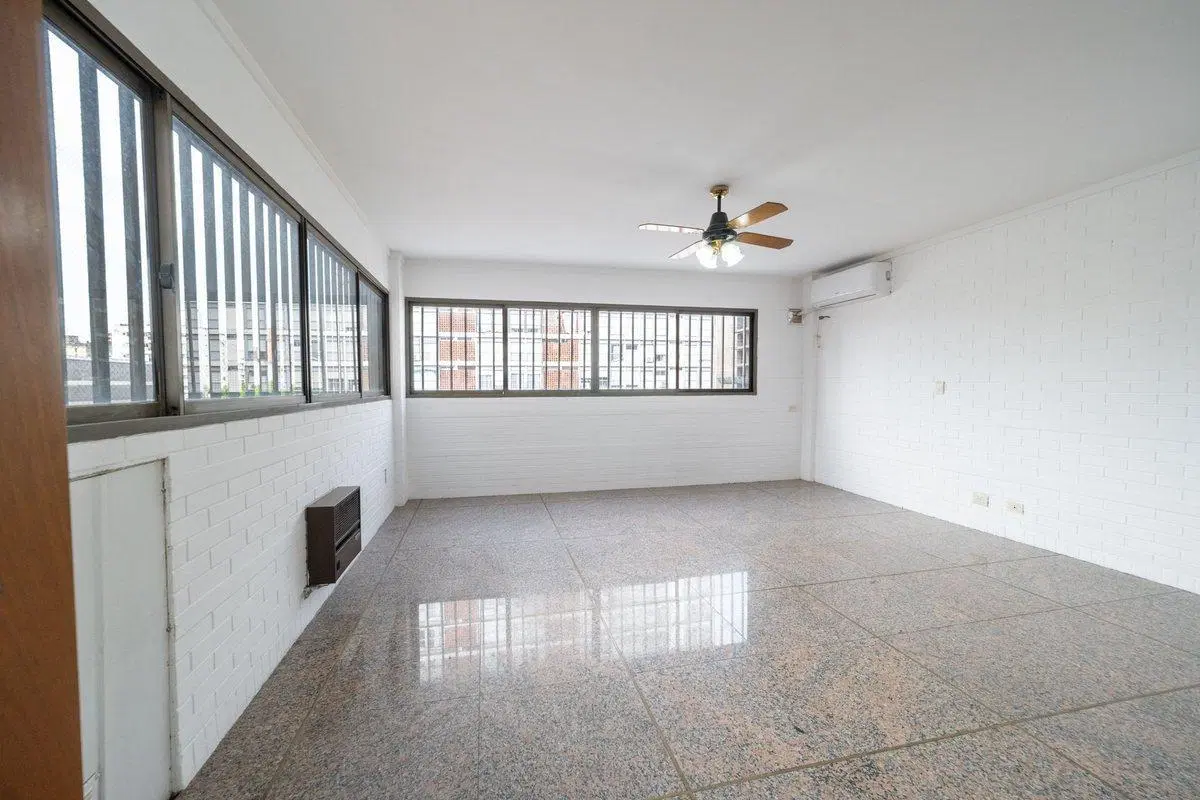 VENTA DPTO. 4 DORMITORIOS. ZONA CENTRO. CREDITO 4