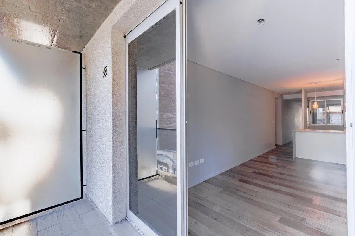 Venta Dpto 1 Dormitorio c/2 Balcones. Centro. 5