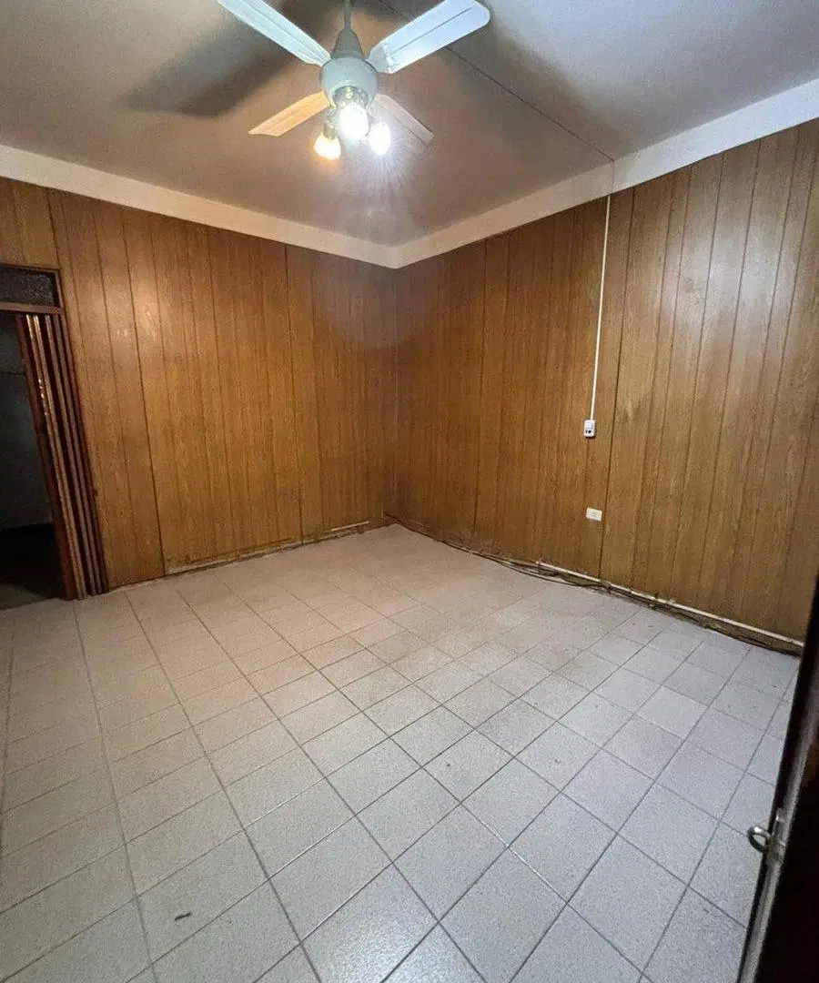 CASA EN VENTA 2 DORMITORIOS LUIS AGOTE 4