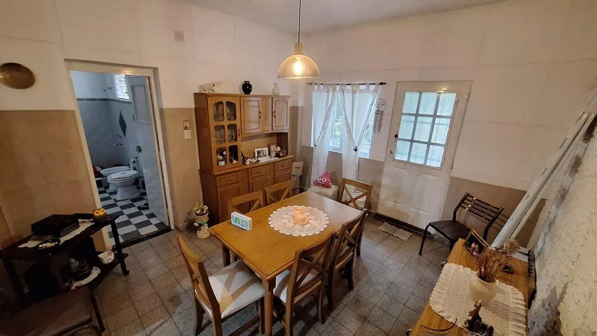DOS CASAS EN VENTA 5 AMBIENTES ZONA SUR ROSARIO 2
