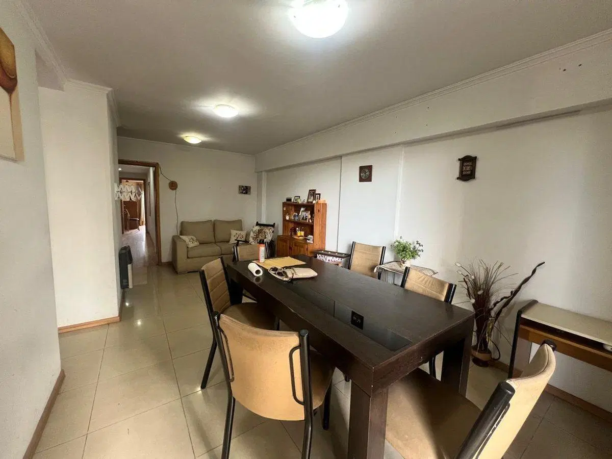VENTA DEPARTAMENTO 2 DORMITORIOS - PATIO- ARROYITO 2