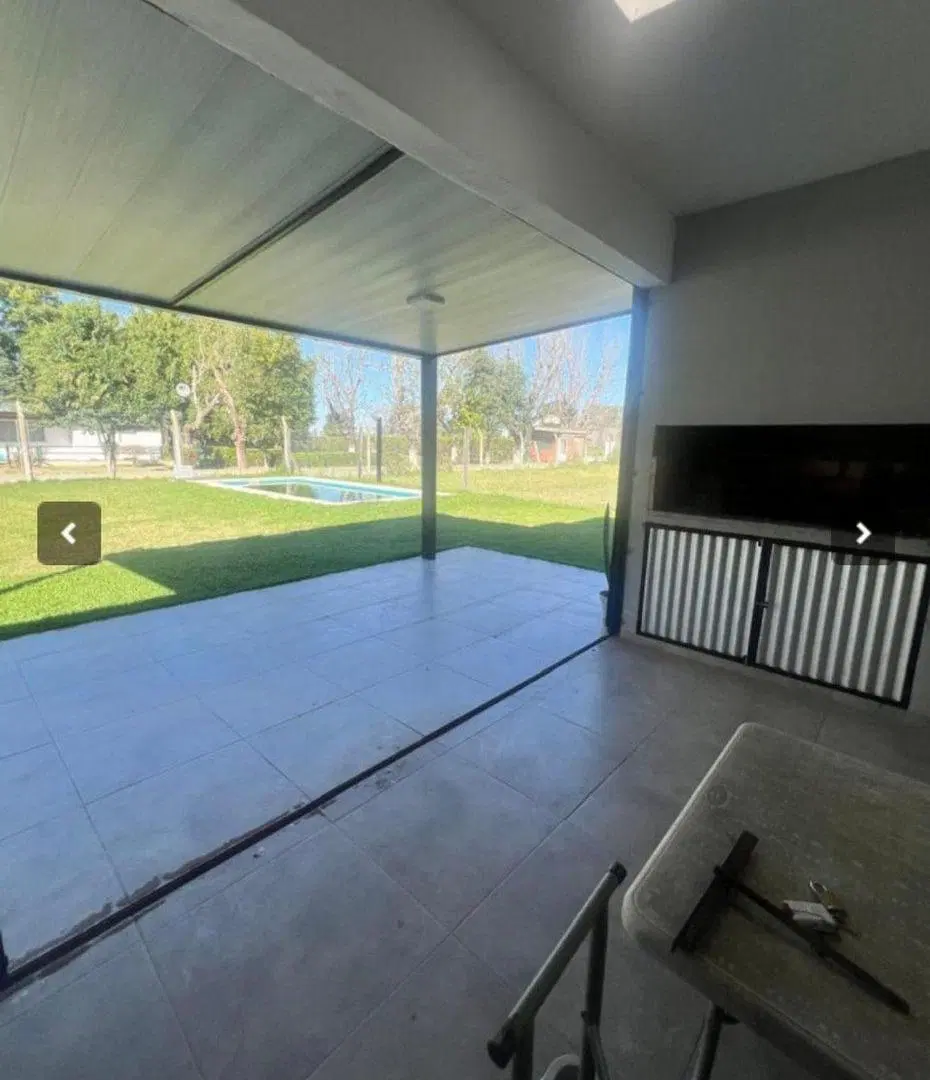 VENTA CASA 2 DORM. CON PILETA Y QUINCHO, IBARLUCEA 2