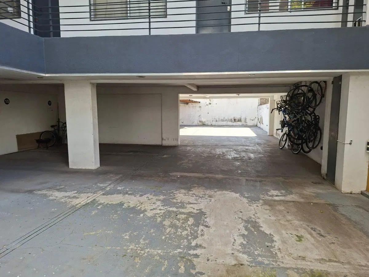 VENTA - COCHERA ARROYITO 3