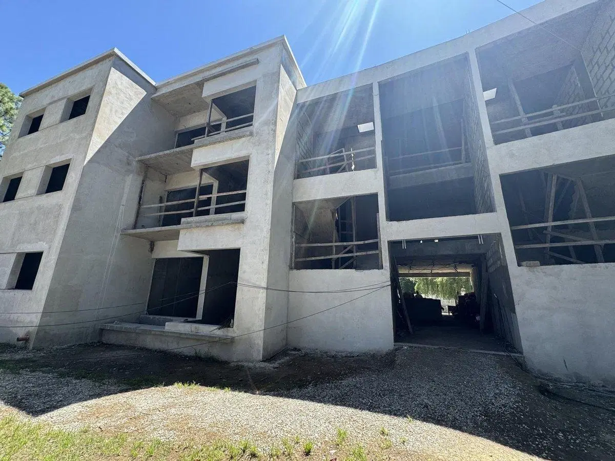 EN VENTA DEPARTAMENTO 2 DORMITORIOS FISHERTON 3