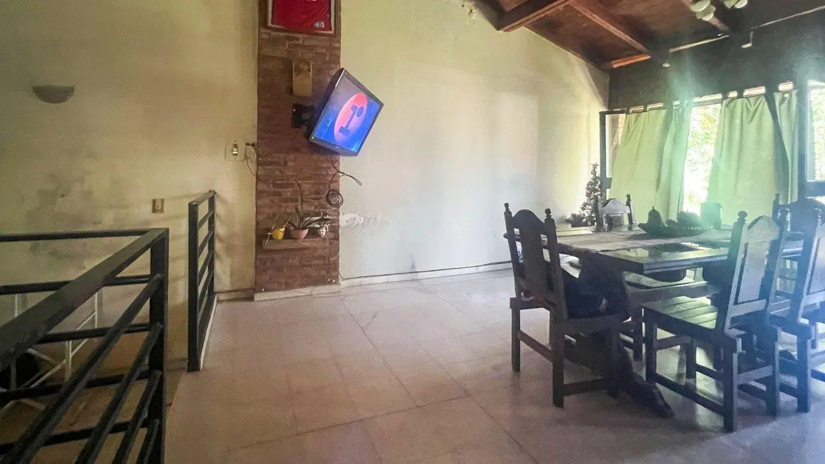 VENTA DE CASA 3 DORMITORIOS CON COCHERA LA FLORIDA 5