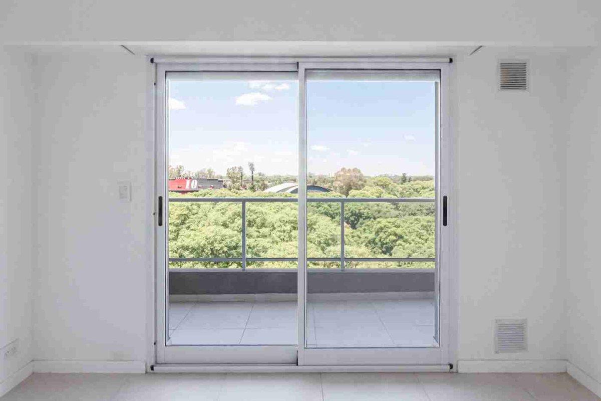 EN VENTA DPTO UN DORMITORIO FRENTE AL PARQUE