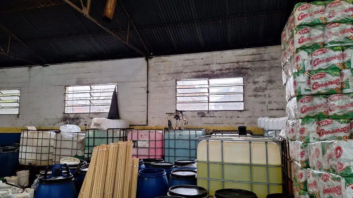 VENTA AMPLIO GALPON CON TERRENO DE 1500MTS 5