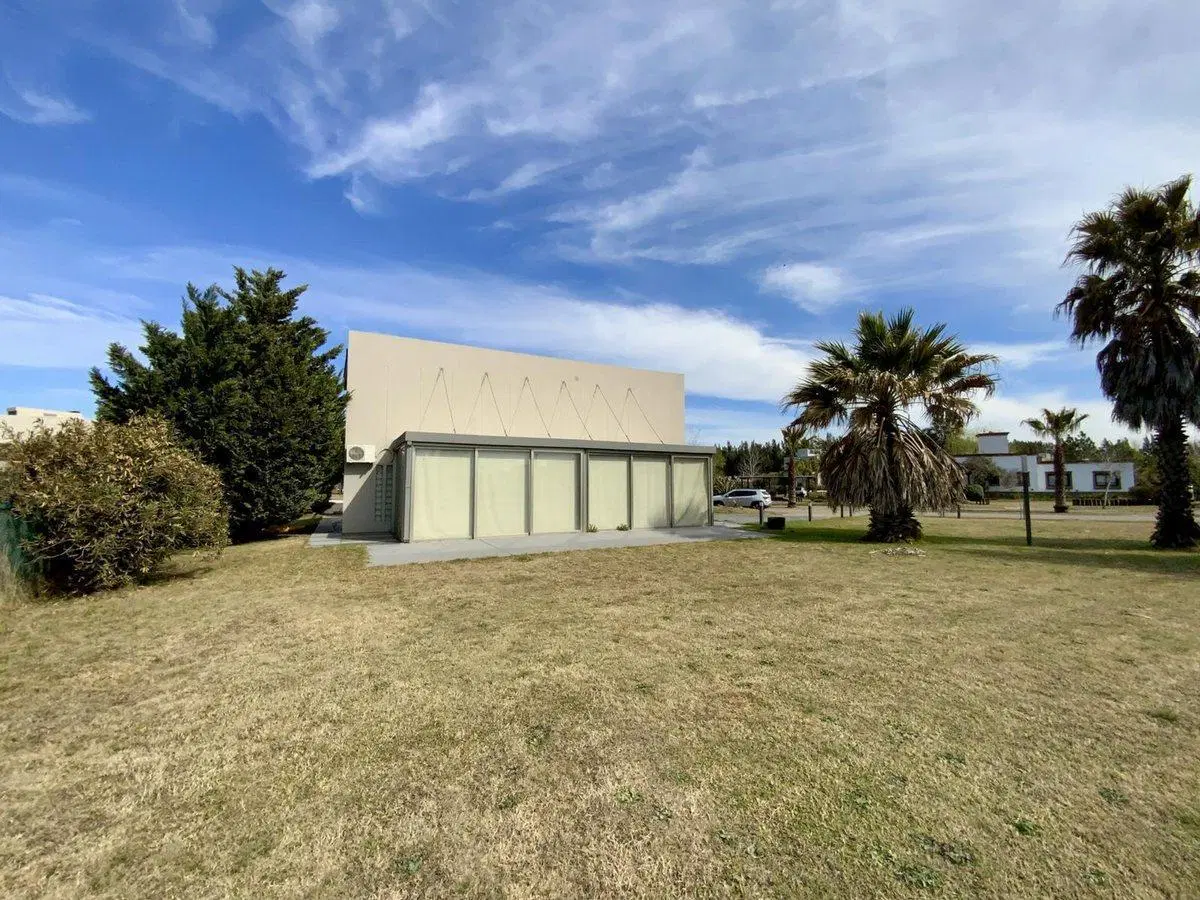 CASA EN ALQUILER 3 DORMITORIOS PUERTO ROLDAN 3
