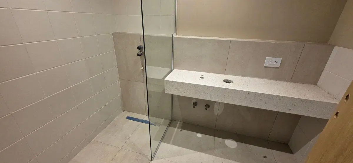 VENTA DPTO MONOAMBIENTE CON BALCON. ZONA CENTRO 5