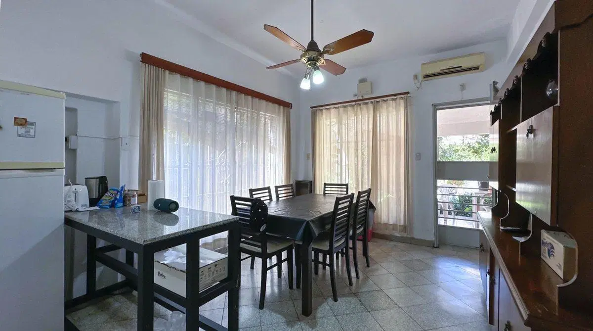 EN VENTA CASA DE 2 DORMITORIOS ALBERDI 2
