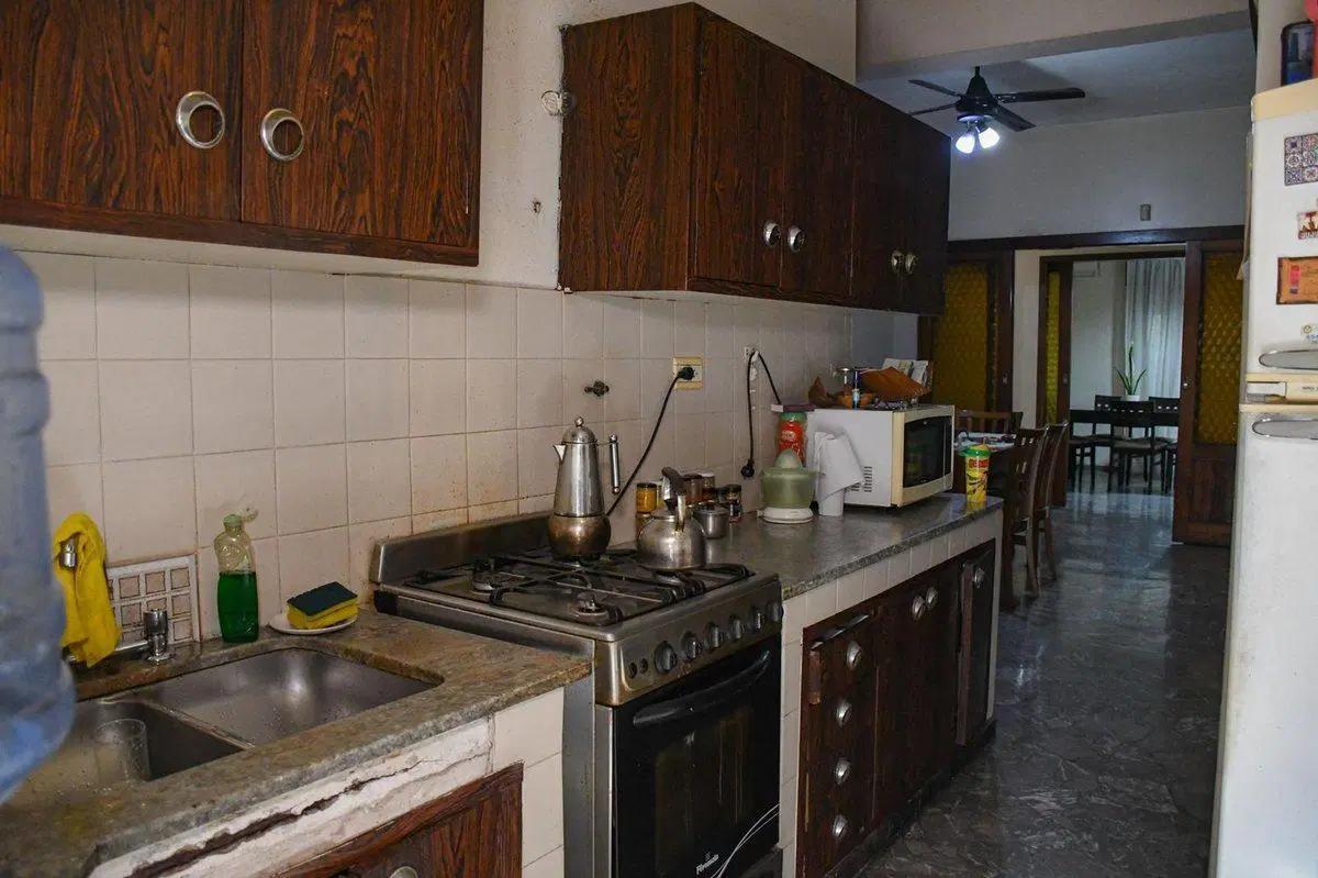 EN VENTA CASA CON  LOCAL Y GALPON ZONA SUR 3