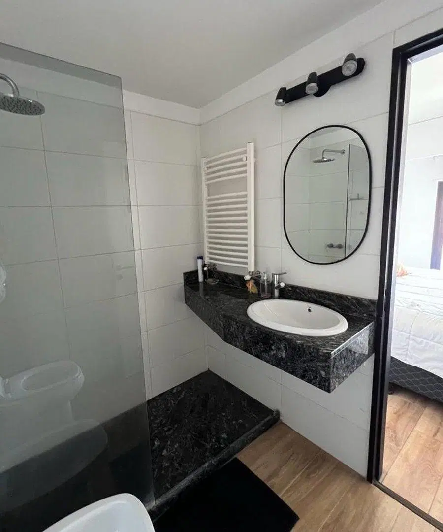 VENTA DEPTO 2 DORMITORIOS COCHERA BALCON y PATIO 4