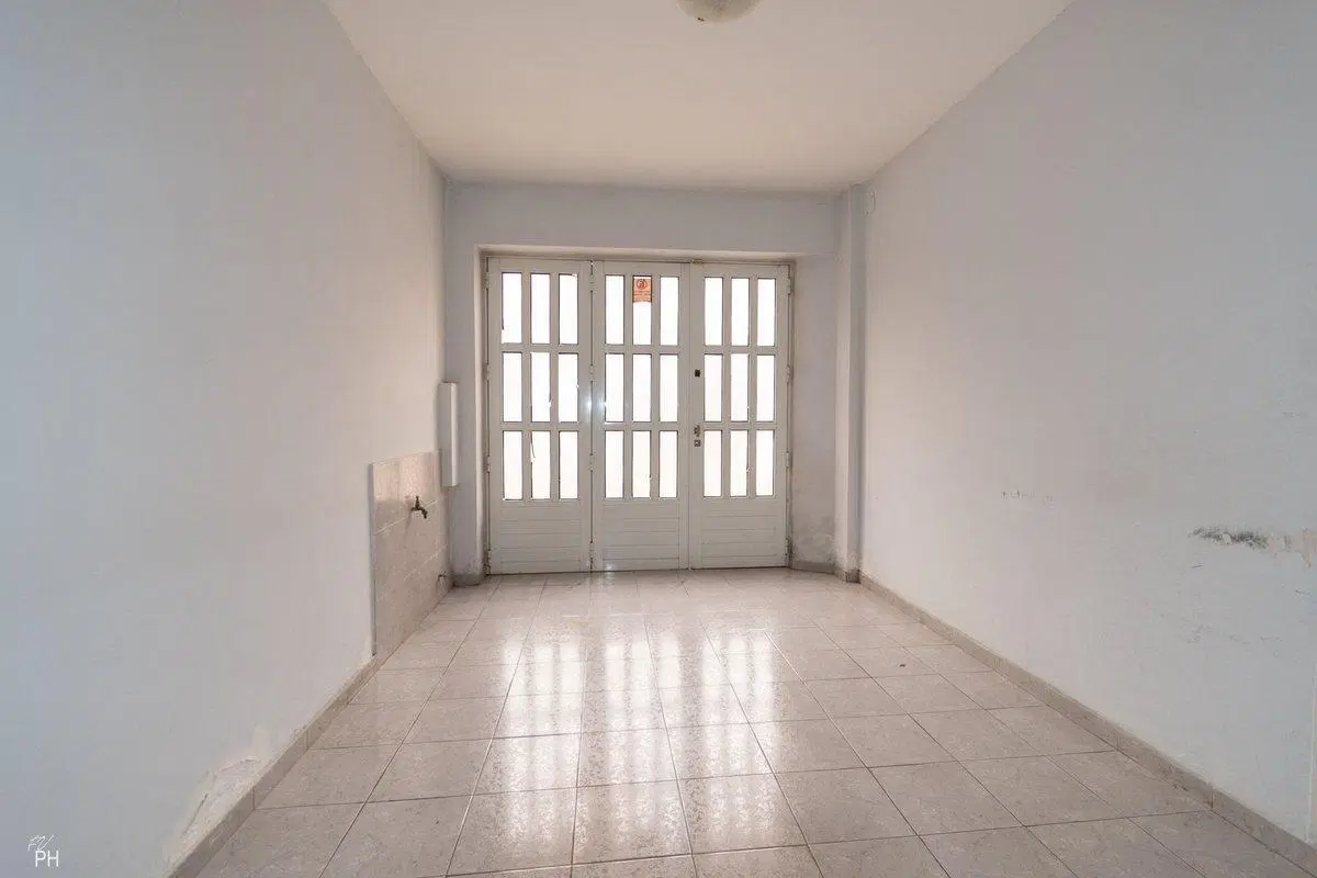 CASA EN VENTA ARROYITO CON COCHERA APTA CREDITO 2