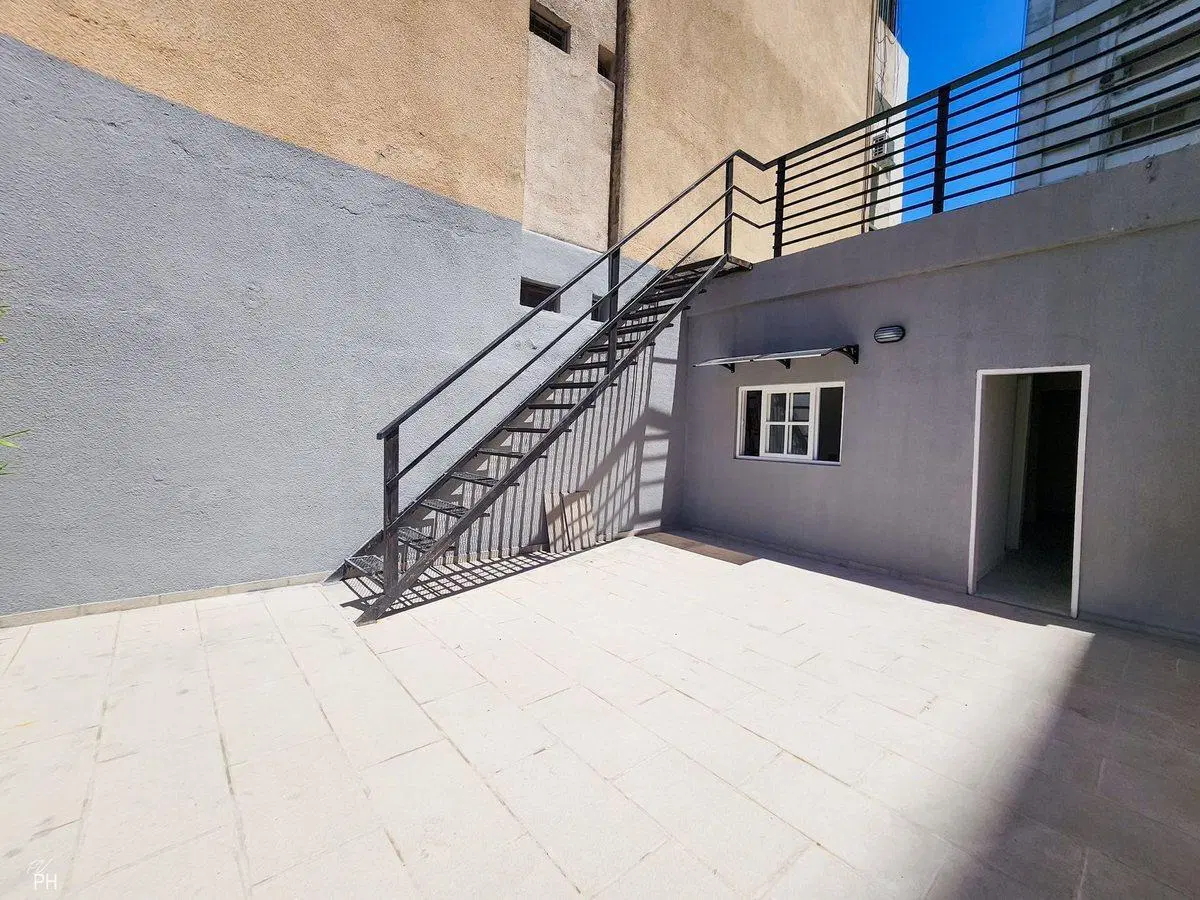 VENTA CASA 3 DORMITORIOS PLANTA ALTA ABASTO 3